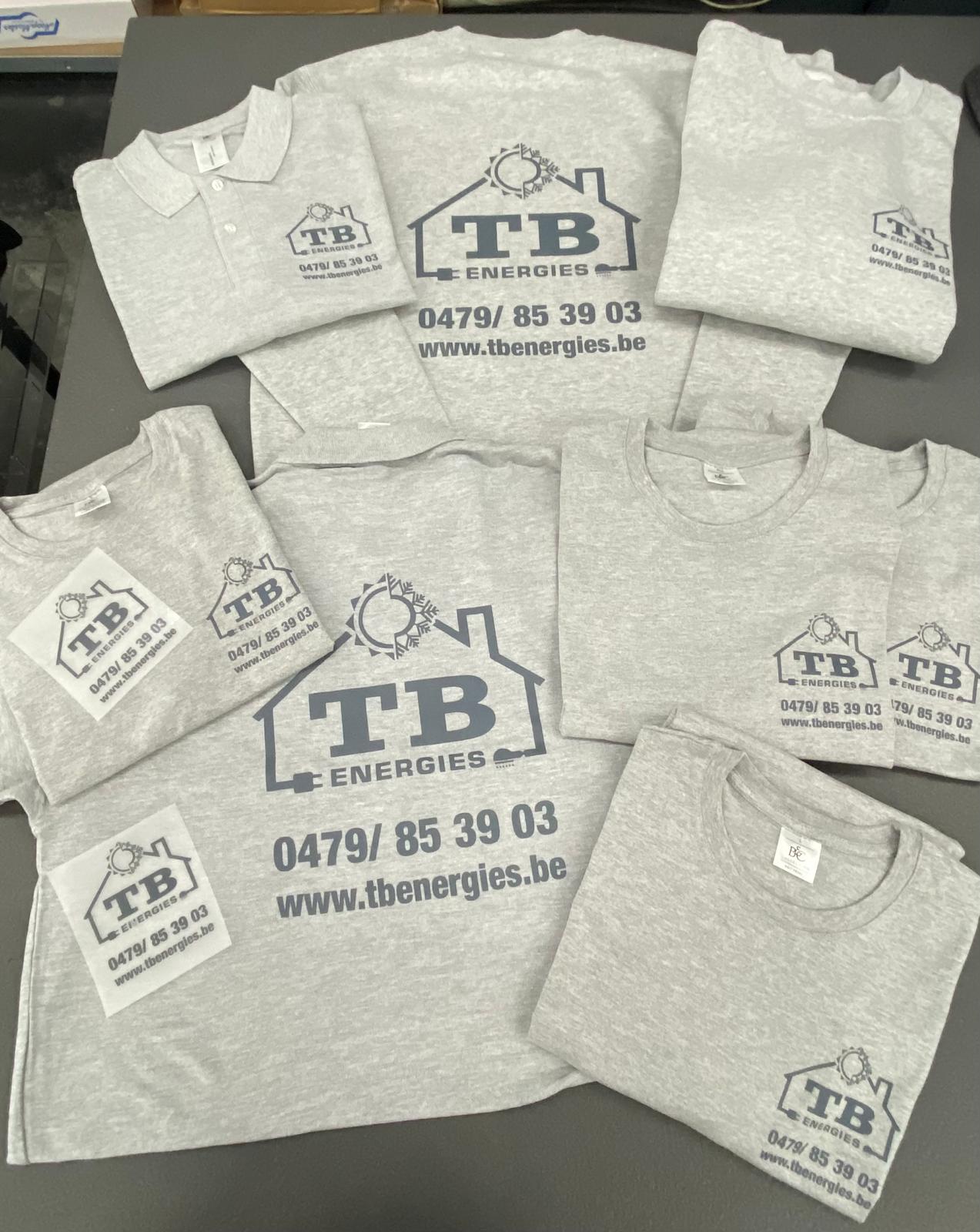 Flocage DTF couleur sur des vêtements de travail dans notre atelier à Thumaide